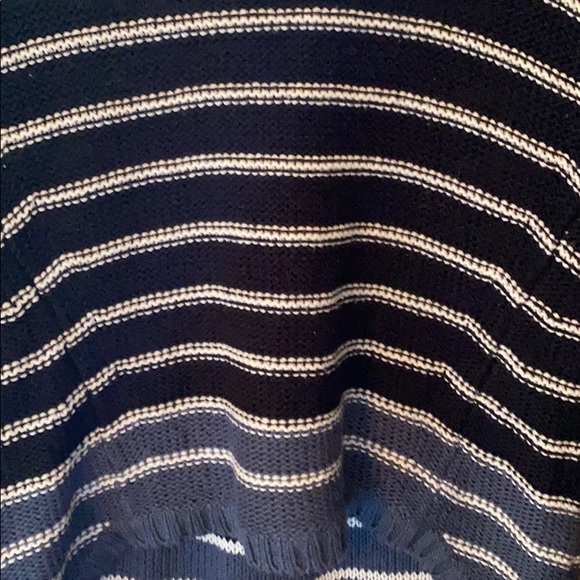 3/4 length sleeve high/low Sweater - Picture 2 of 6